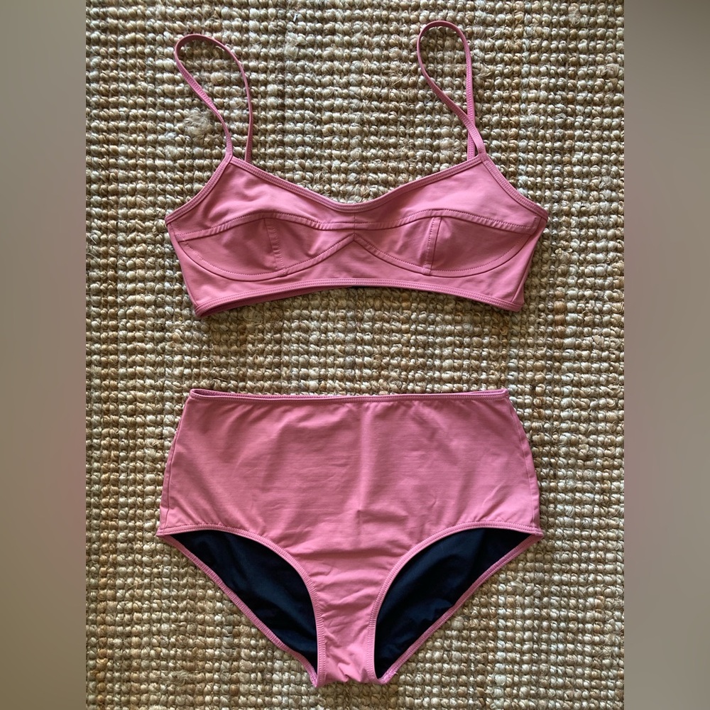 Her Line high-waisted bikini 👙